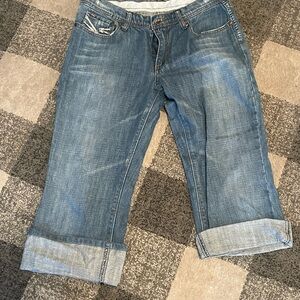 Women’s big cut cropped Joe’s Jeans 29